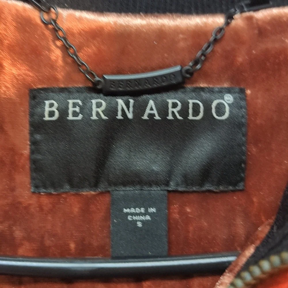 Bernardo Quilted Velvet Bomber Jacket, Size S - Picture 9 of 12